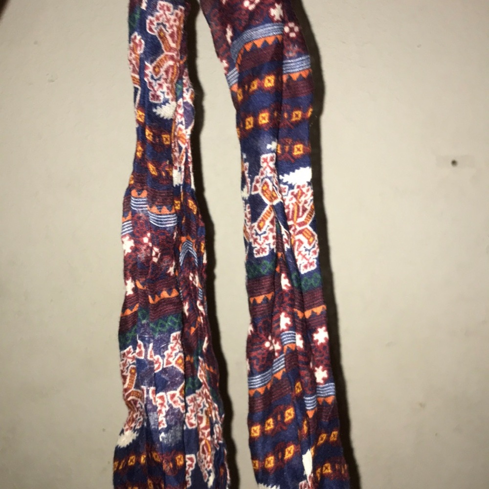 Women’s scarf